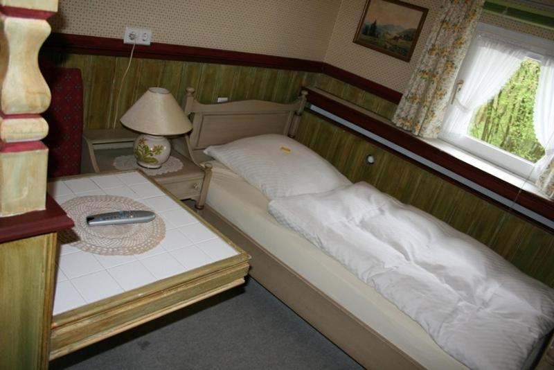 Hotel Meyer Kürten الغرفة الصورة